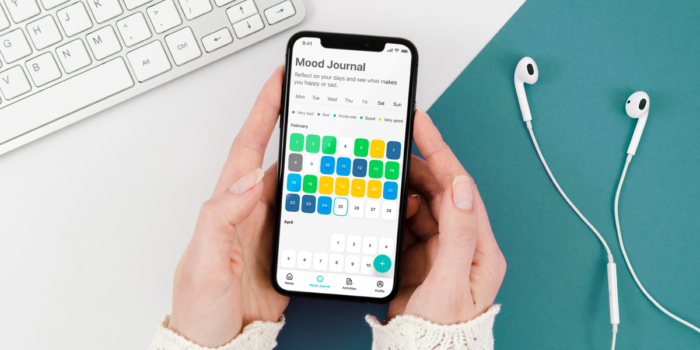 Mood journaling in the Sensa app